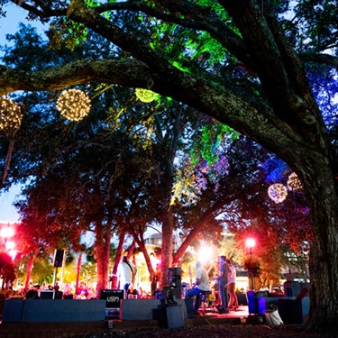 lights at night outside